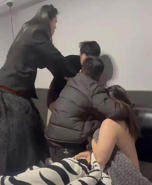抓小三现场视频,现场视频揭露小三真实面目