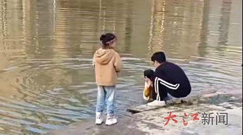 小孩溺水视频,紧急救援，见证生命奇迹