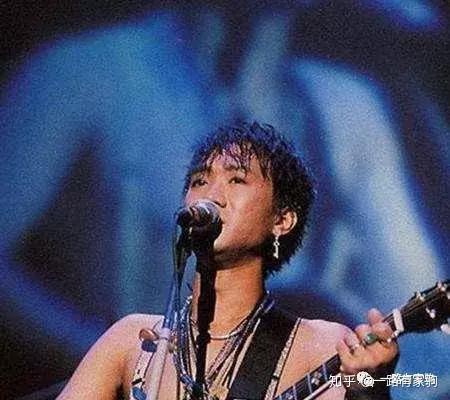 黄家驹演唱视频,重温摇滚传奇