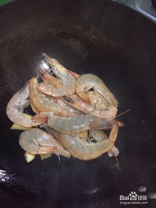 基围虾做法视频,视频详解美味佳肴制作过程
