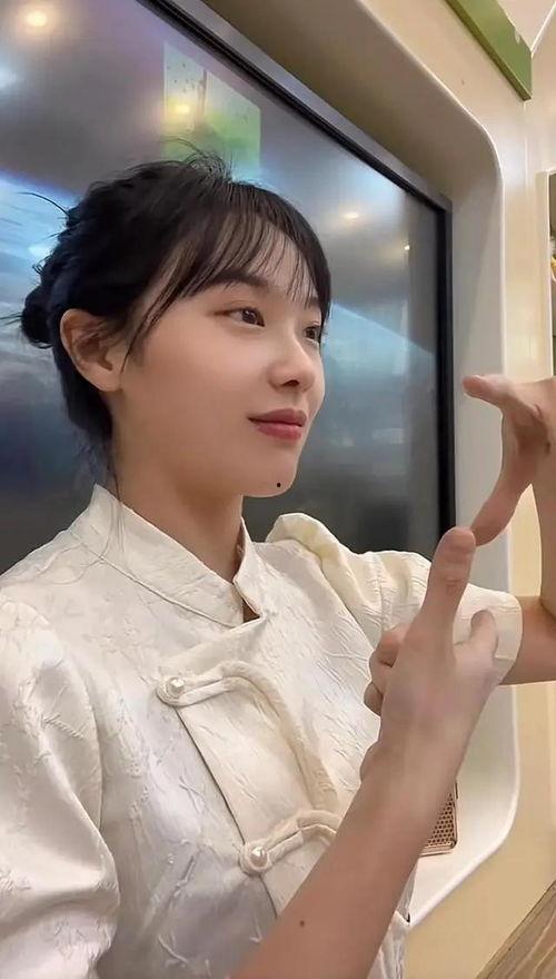 黄视频真人,揭秘网络直播背后的真实世界