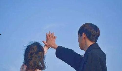男人想跟你视频原因,男人主动视频背后的真实意图