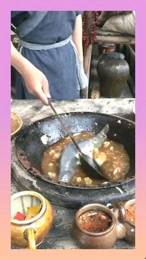 炖鱼的视频,美味鱼汤的制作秘诀
