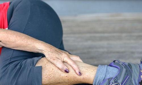 腿抽筋视频,视频捕捉惊人一幕