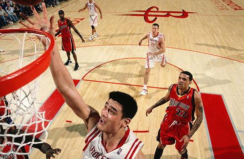 姚明打篮球视频,巅峰对决中的王者风范