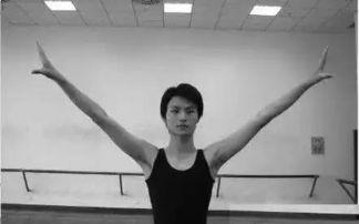 舞蹈基础动作视频,跟随视频轻松掌握舞步技巧