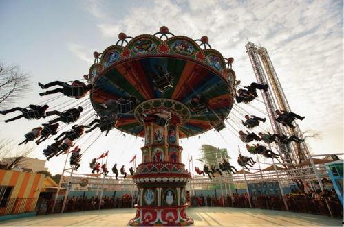 上海欢乐谷视频,畅游欢乐盛宴