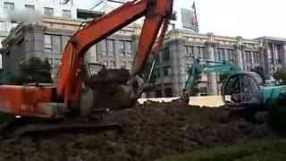 挖掘机装车视频,挖掘机装车作业现场精彩瞬间回顾