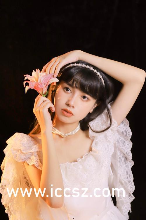 红领巾吃瓜爆料黑料,揭秘娱乐圈黑料风云