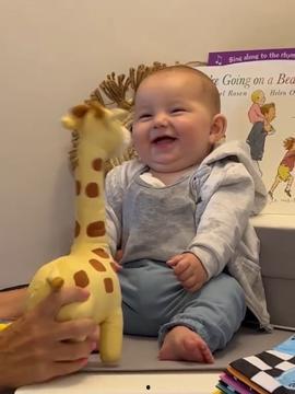 生宝宝视频搞笑,笑料百出，温馨瞬间