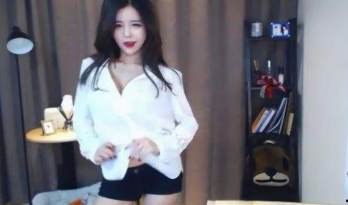 伊素婉视频,揭秘时尚博主的生活日常与穿搭技巧