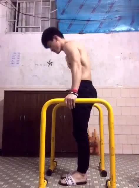 健身教程视频,跟随视频轻松打造完美身材