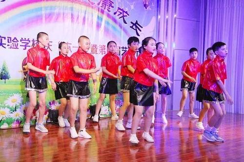六年级舞蹈视频,青春活力，舞动校园