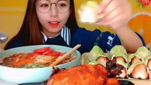 直播吃美食视频,跟随镜头品尝美食盛宴