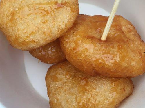 炸糖油粑粑的做法视频,传统美食制作全过程揭秘